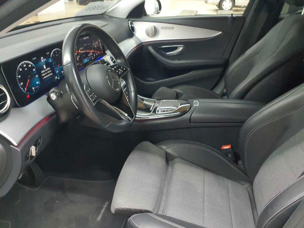 Mercedes-Benz E 300 2022