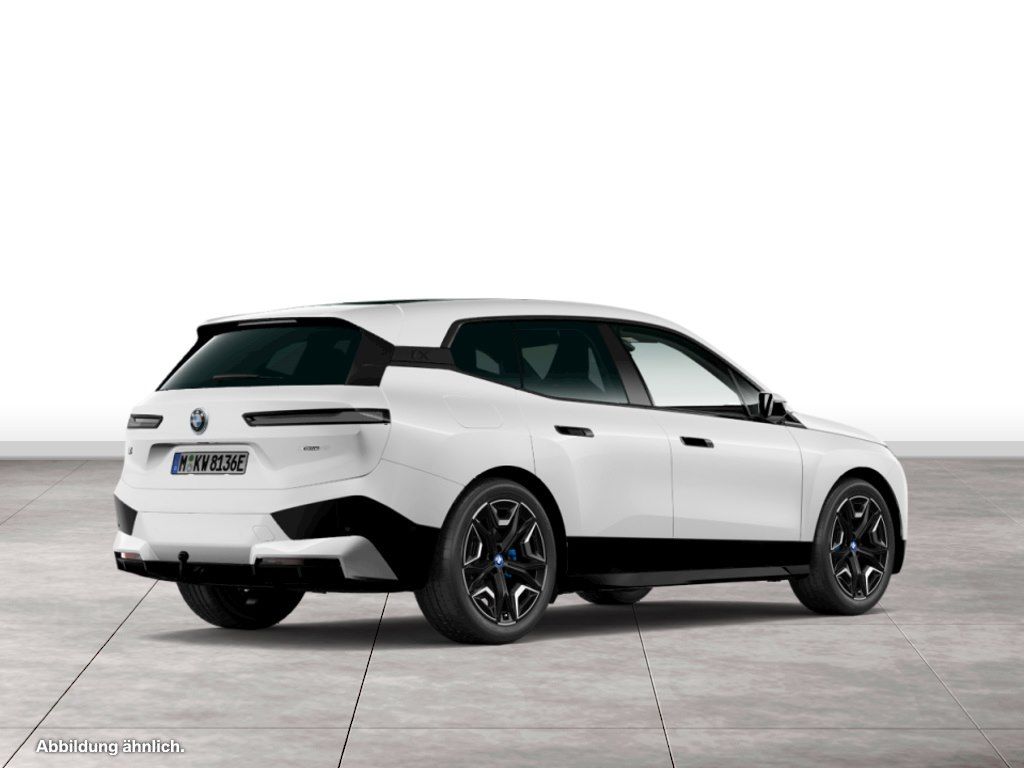 BMW iX 2023