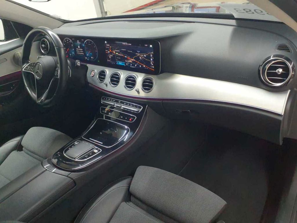 Mercedes-Benz E 300 2022