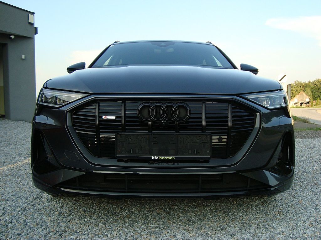 Audi e-tron 2021