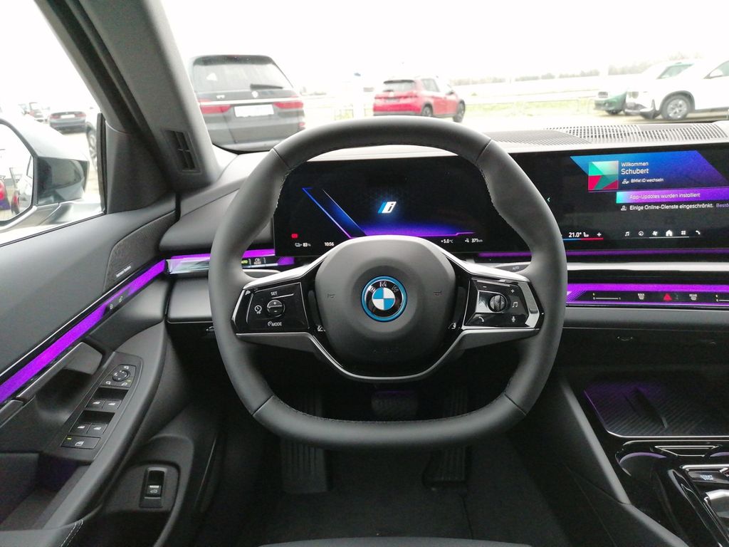 BMW i5 2024