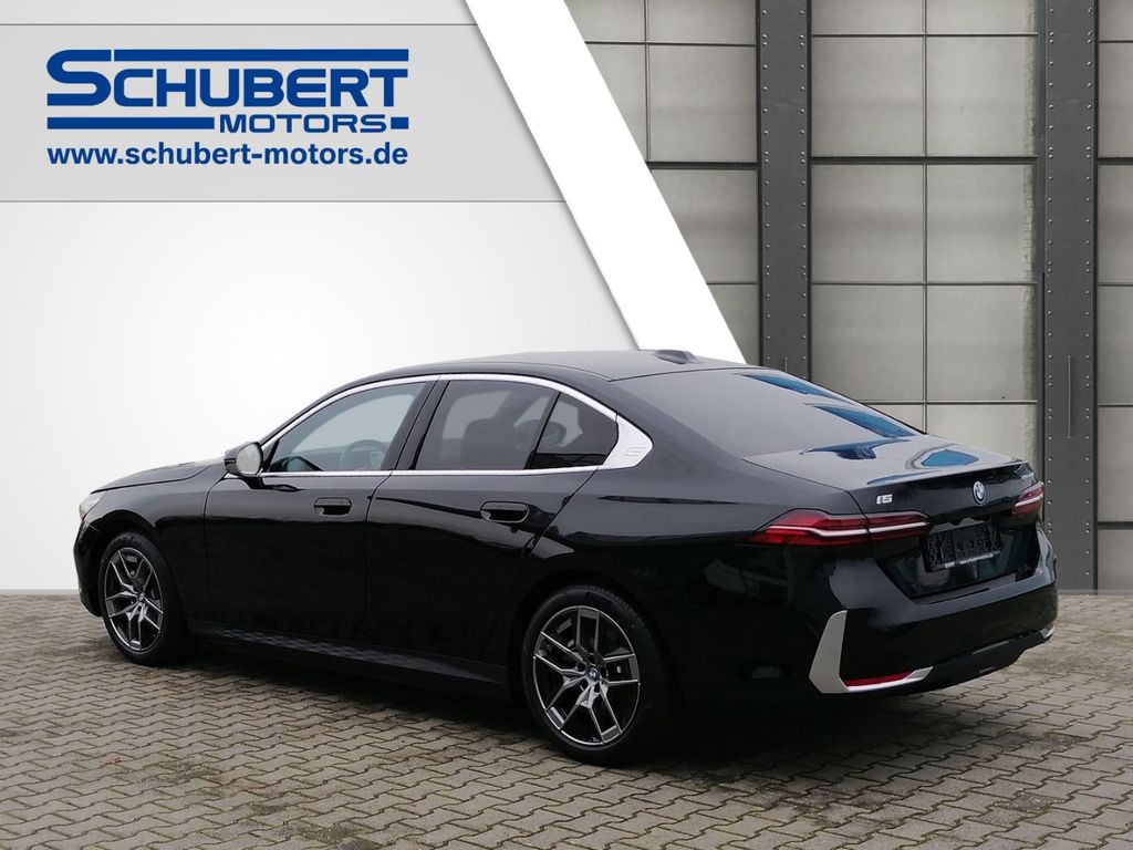 BMW i5 2024