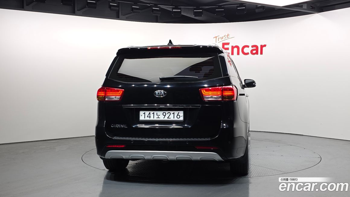 Kia Canival 2017