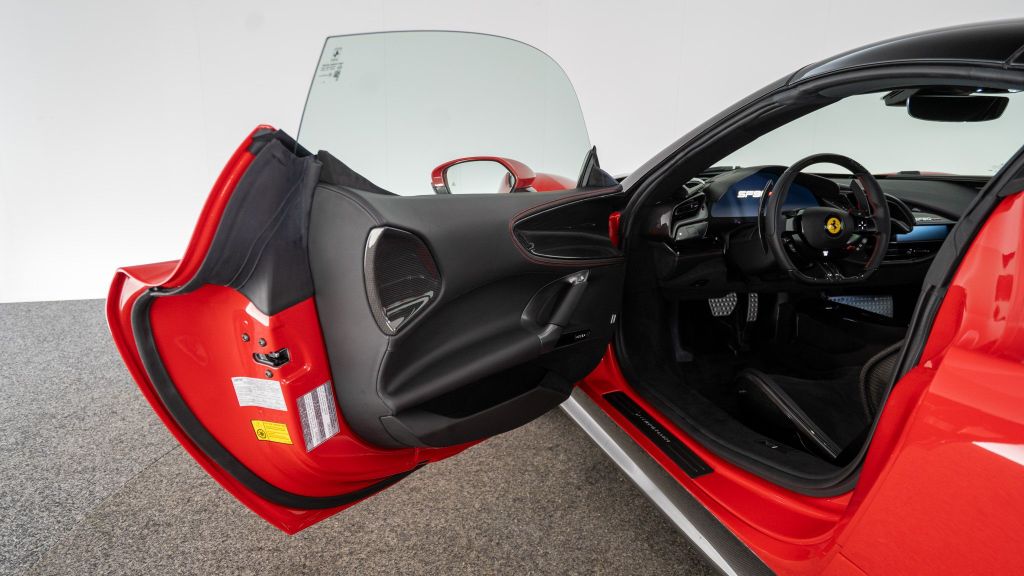 Ferrari SF90 2023