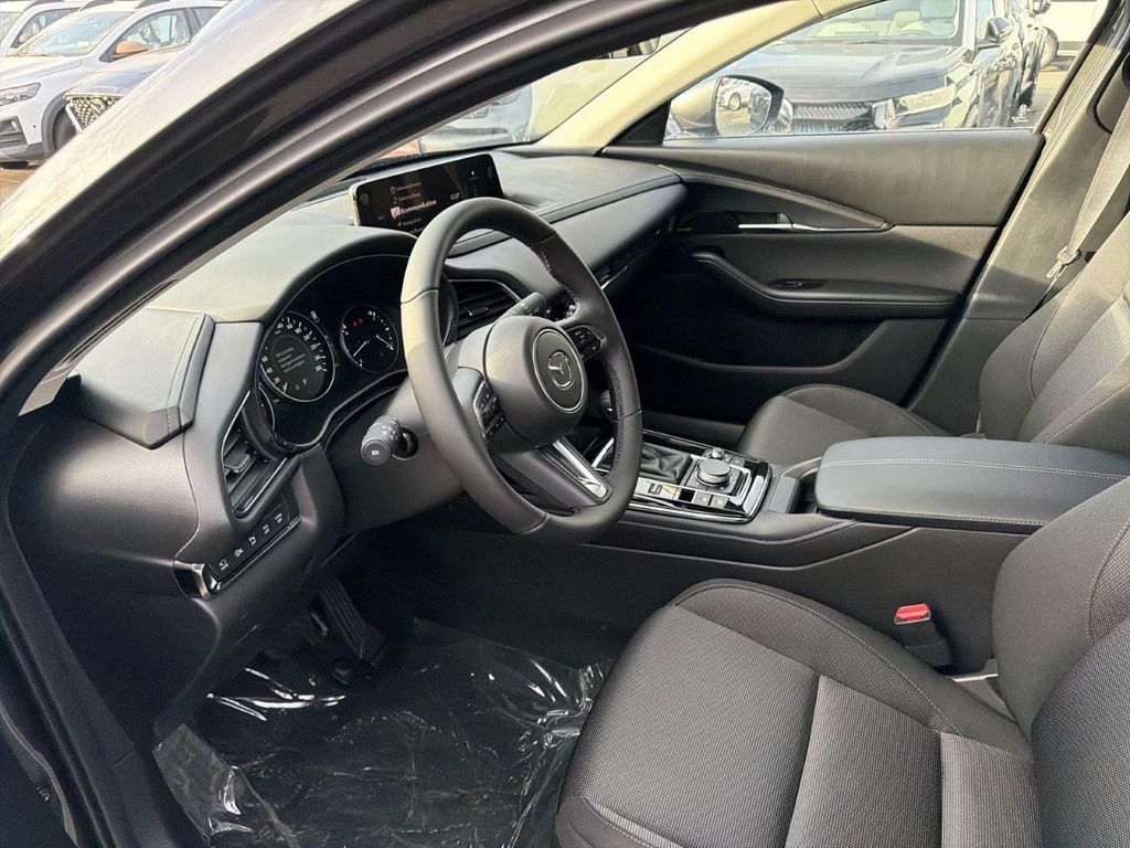 Mazda CX-30 2025