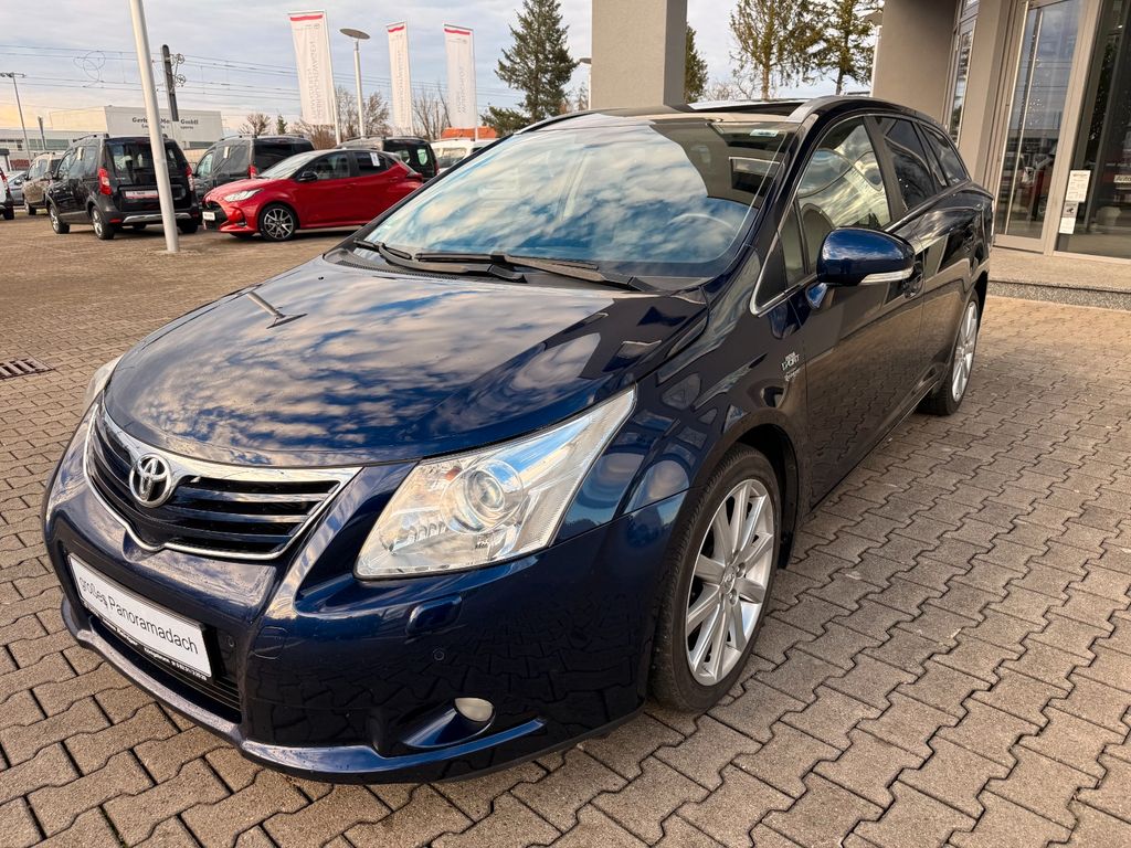 Toyota Avensis 2010