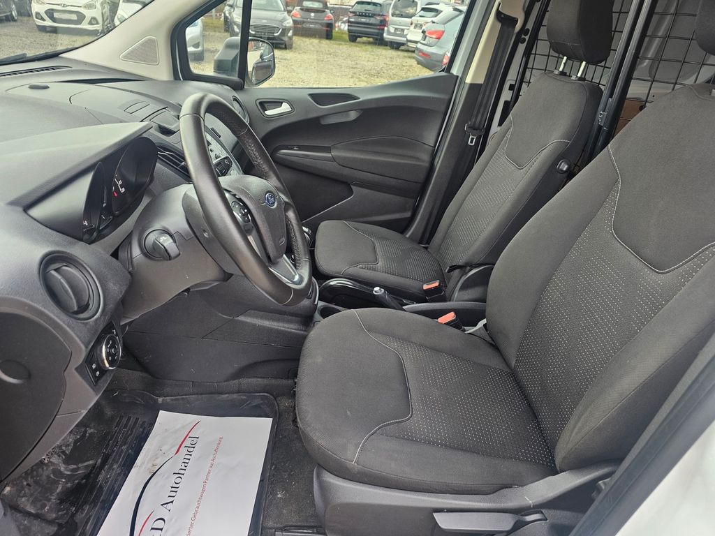 Ford Transit Courier 2023