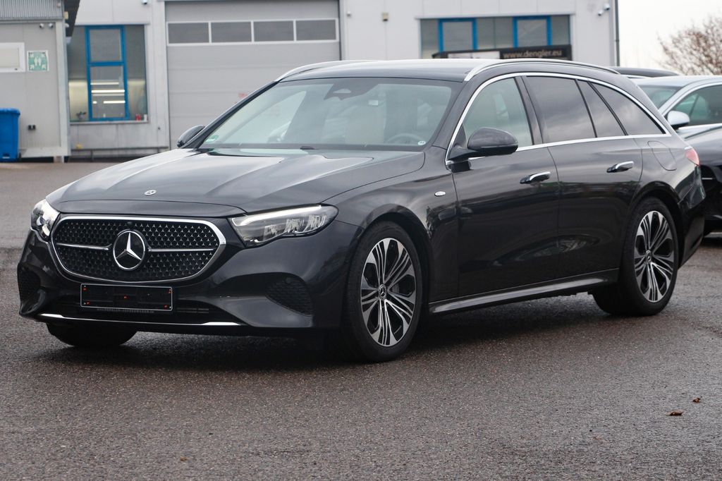 Mercedes-Benz E 300 2025