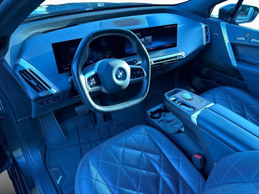 BMW iX 2023