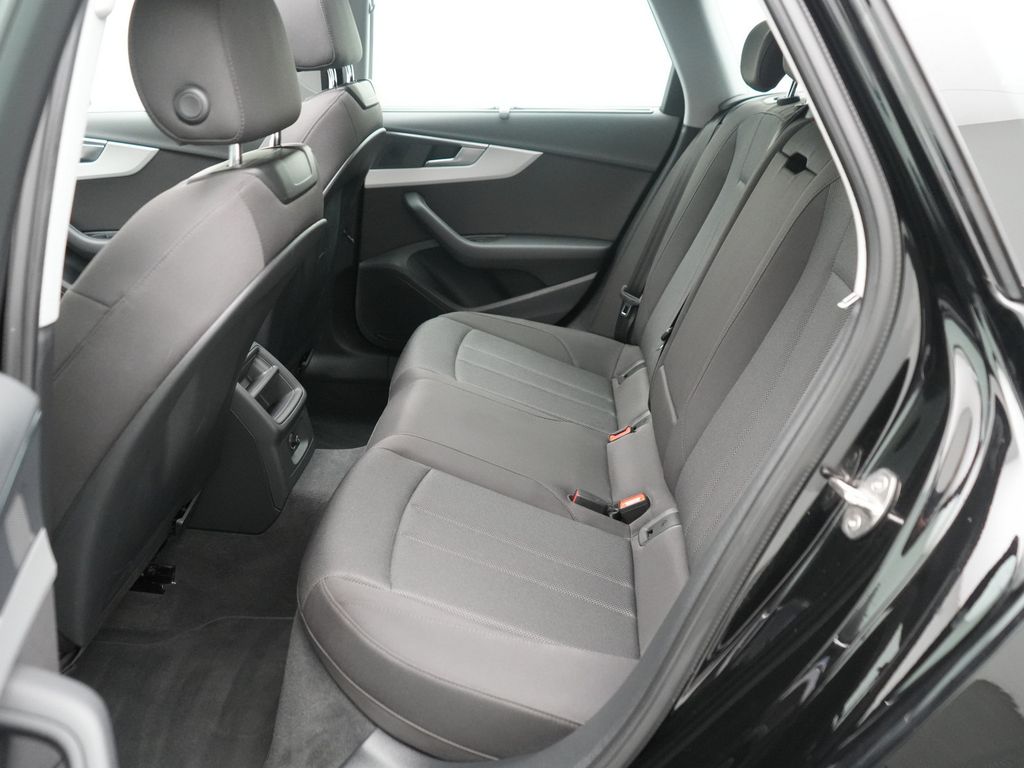 Audi A4 2021