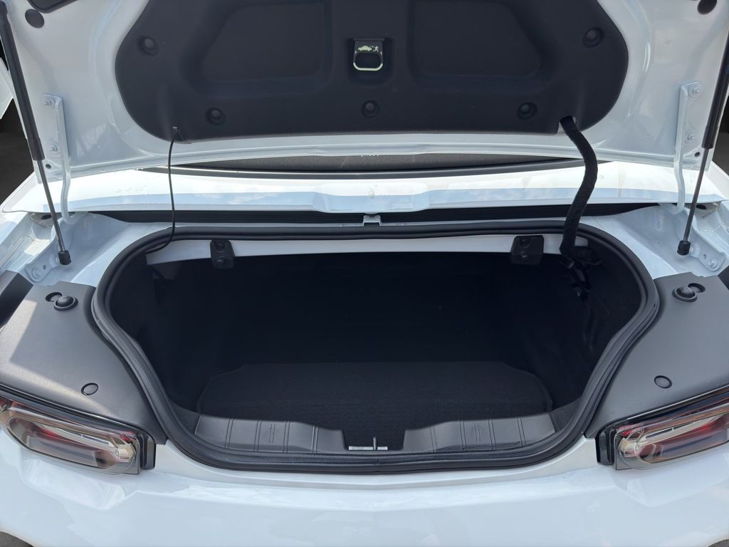 Chevrolet Camaro 2025