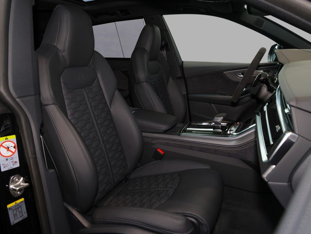 Audi RSQ8 2025
