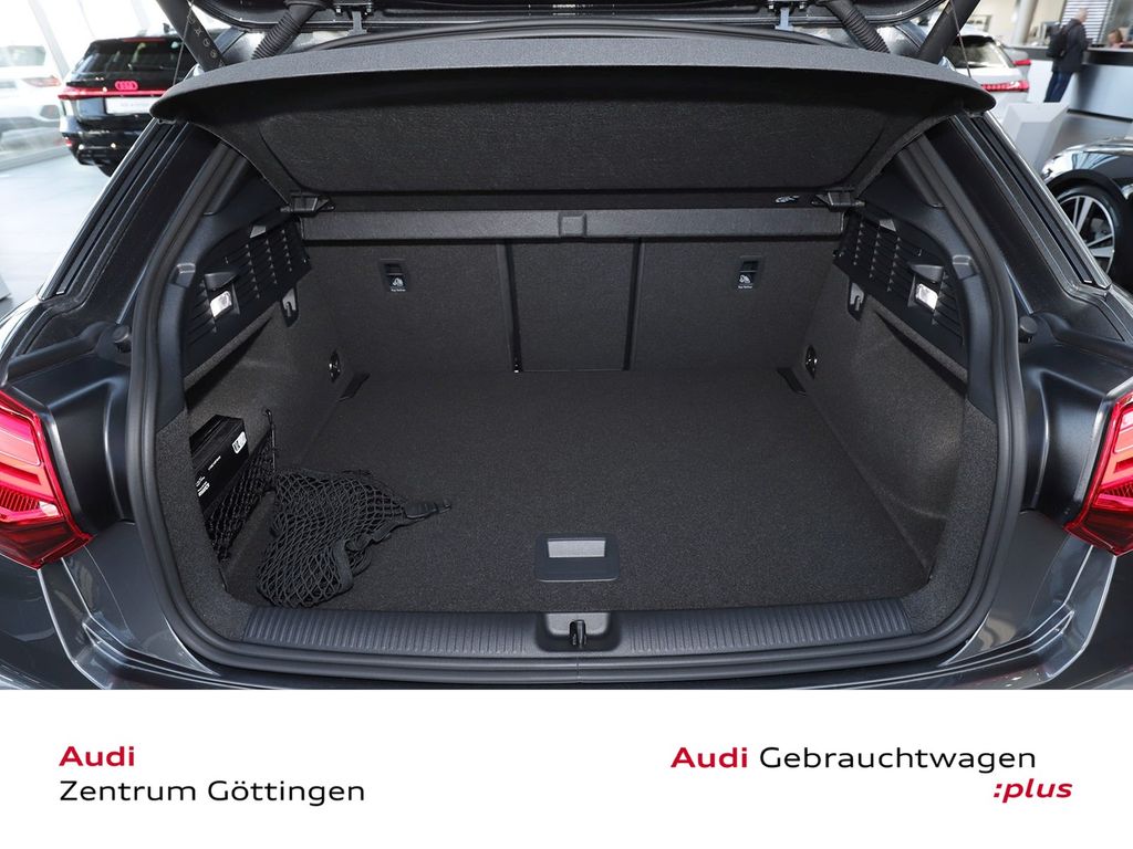 Audi SQ2 2025