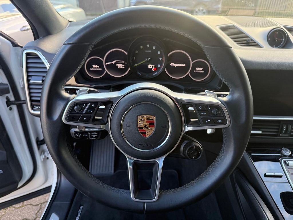 Porsche Cayenne 2023