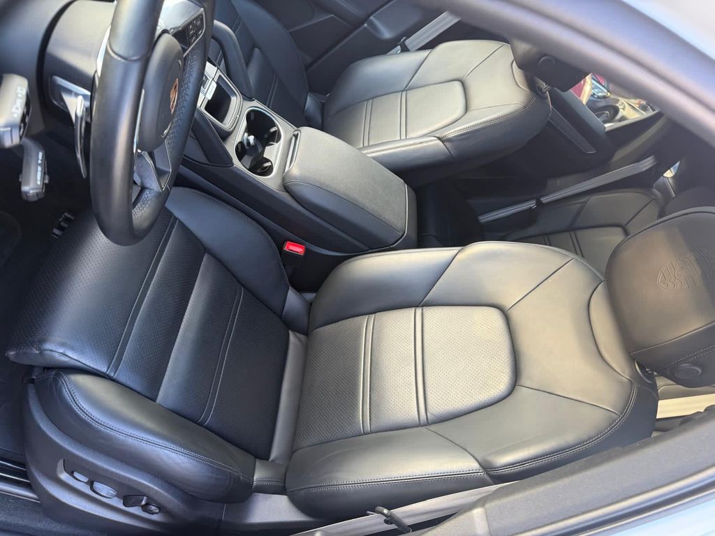 Porsche Cayenne 2023