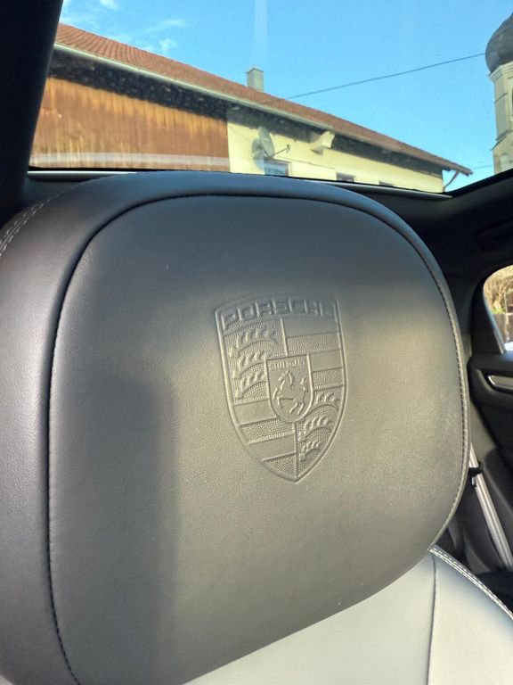 Porsche Cayenne 2023