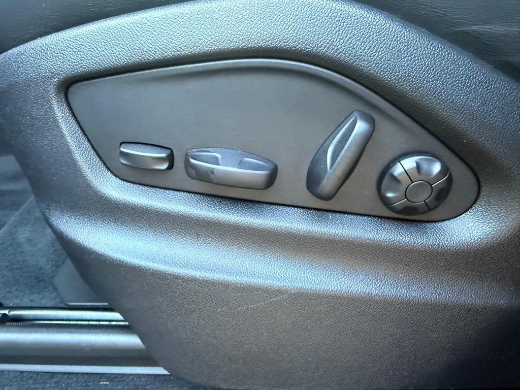 Porsche Cayenne 2023