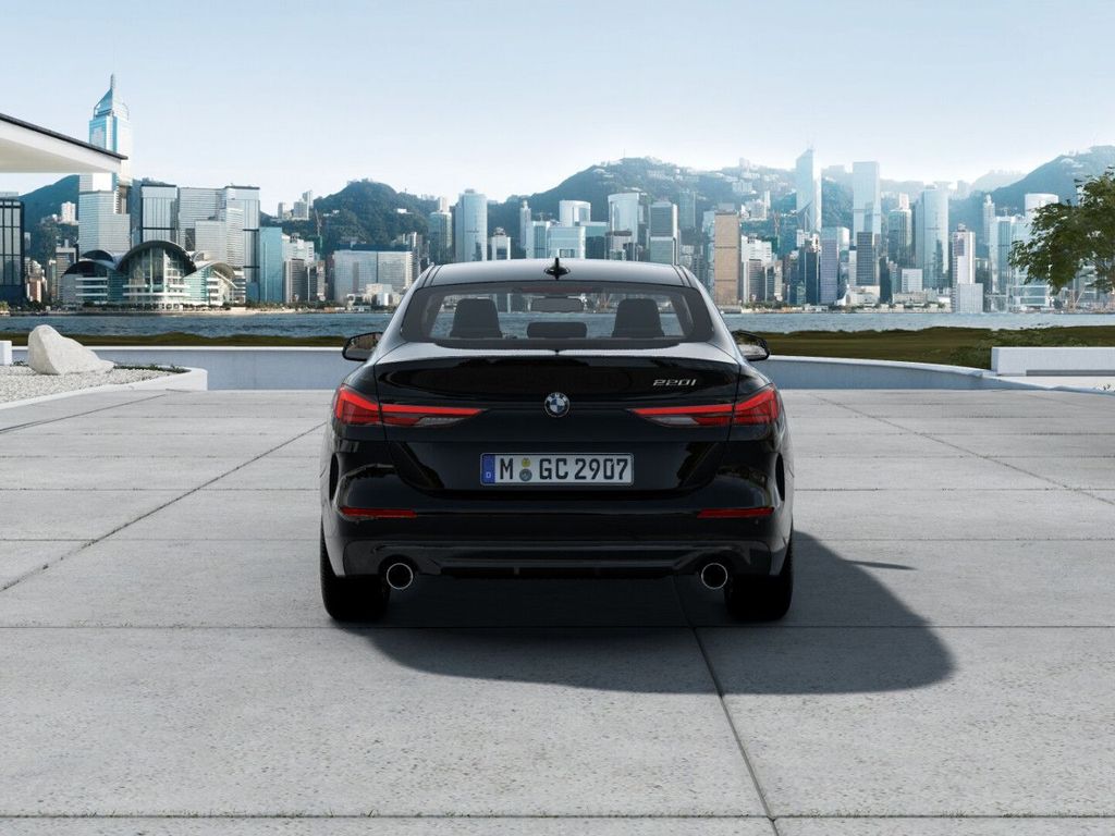 BMW 220 2022