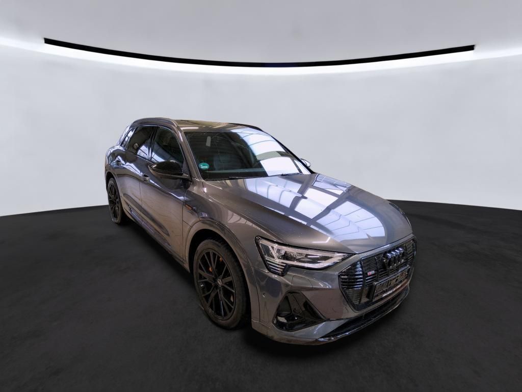 Audi e-tron 2022