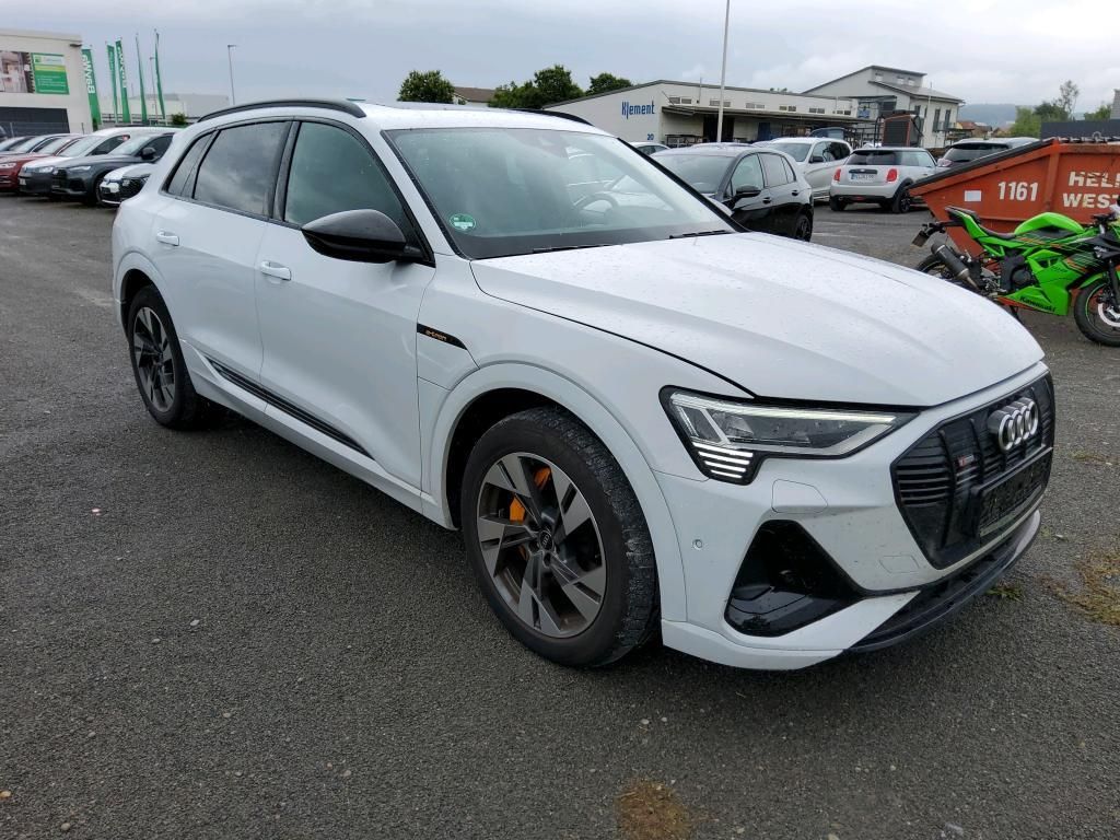 Audi e-tron 2021