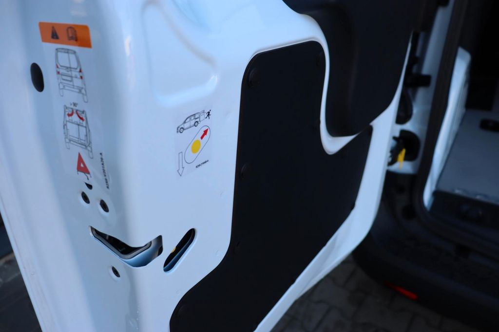 Ford Transit Courier 2025