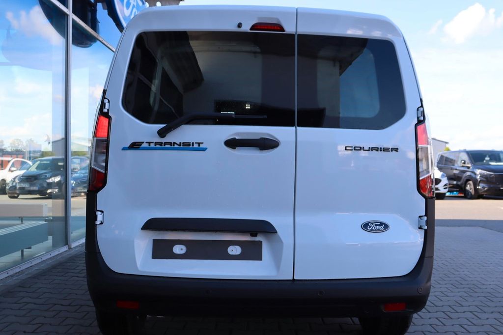 Ford Transit Courier 2025