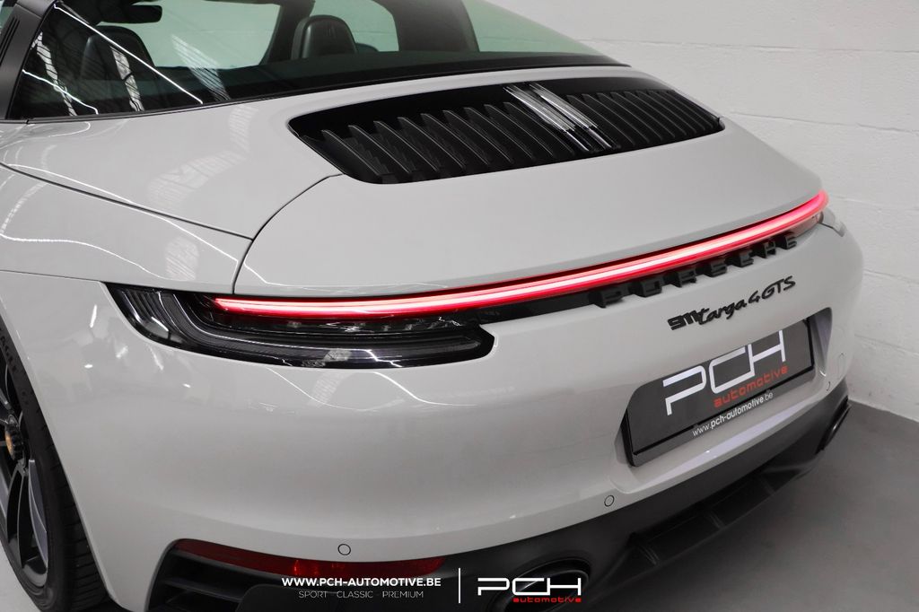 Porsche 992 2022