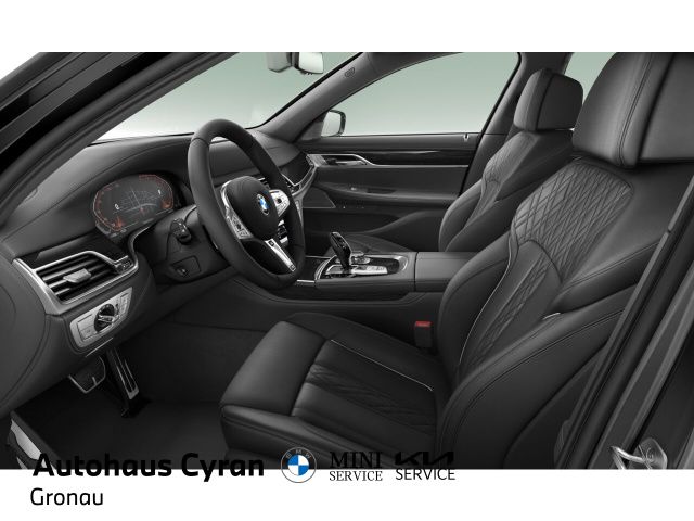 BMW 750 2021