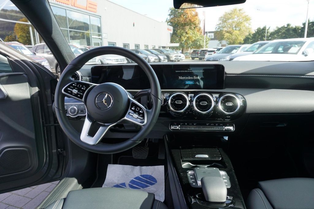 Mercedes-Benz A 200 2021
