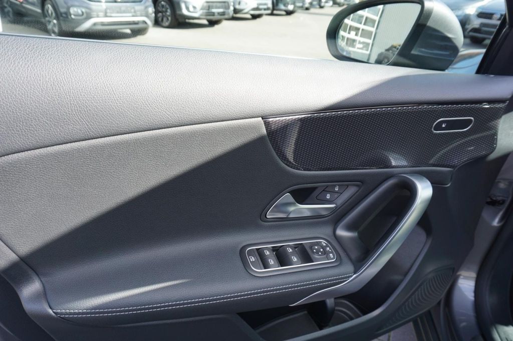 Mercedes-Benz A 200 2021