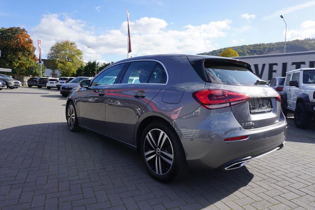Mercedes-Benz A 200 2021