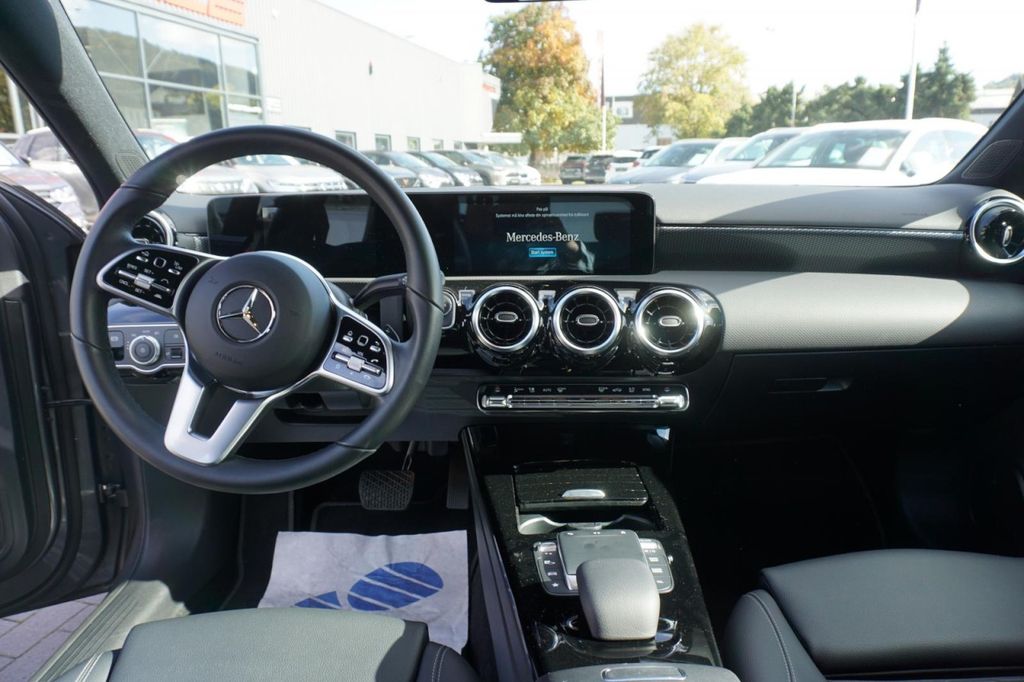 Mercedes-Benz A 200 2021