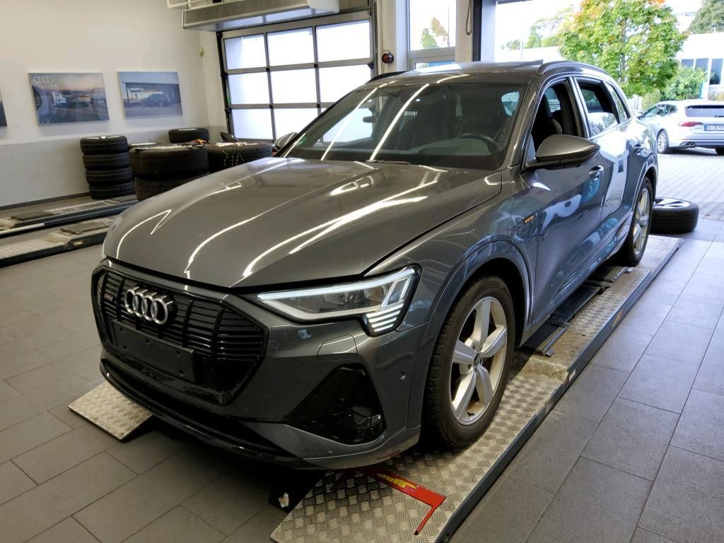 Audi e-tron 2022