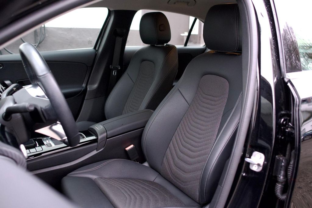 Mercedes-Benz A 200 2024