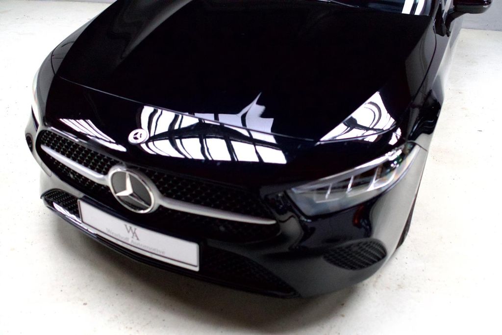 Mercedes-Benz A 200 2024