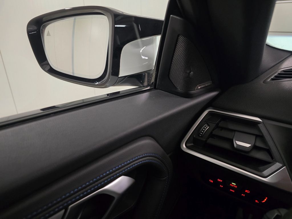 BMW M2 2024