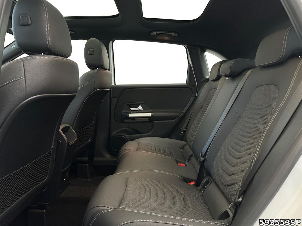 Mercedes-Benz B 200 2024