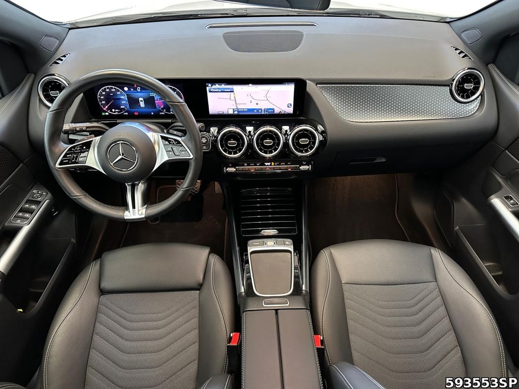 Mercedes-Benz B 200 2024