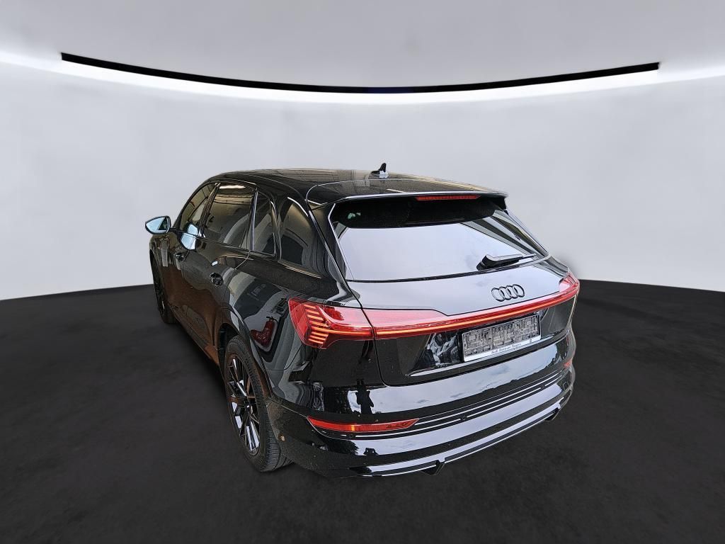 Audi e-tron 2022