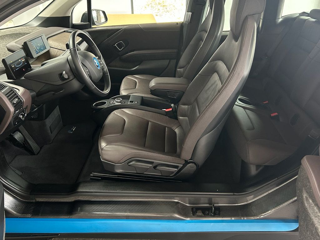 BMW i3 2024