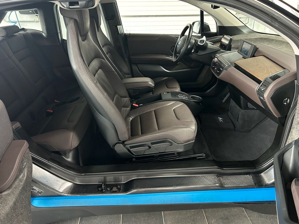 BMW i3 2024