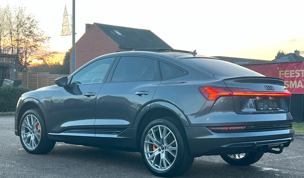 Audi e-tron 2022
