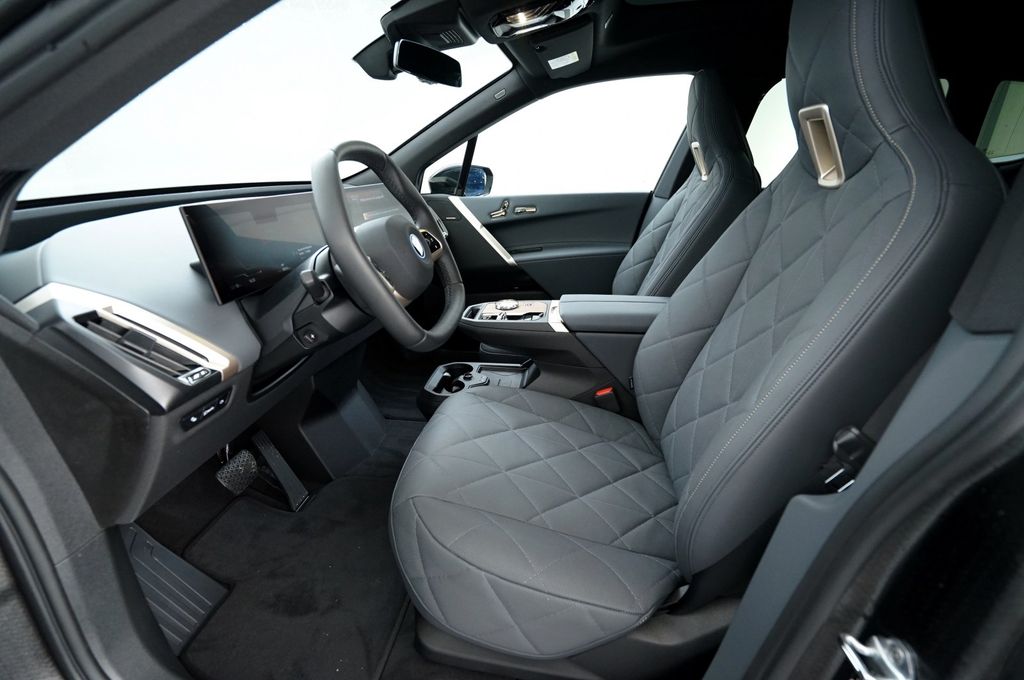 BMW iX 2023