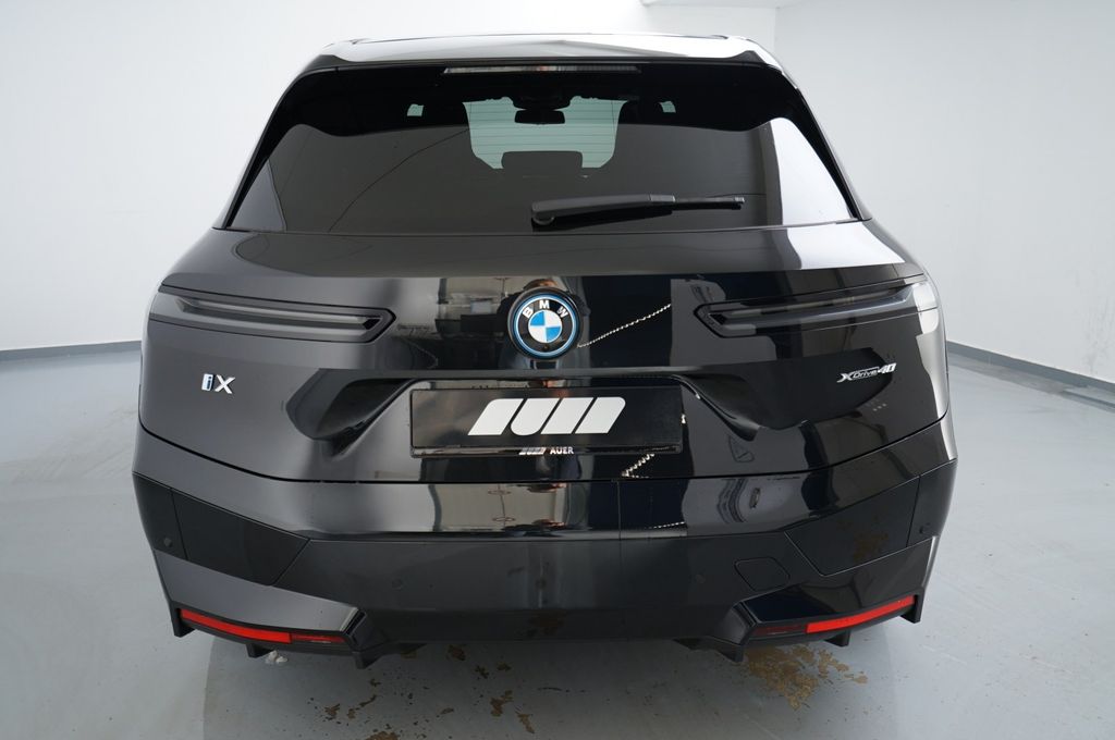 BMW iX 2023