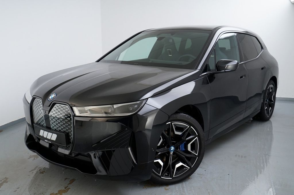 BMW iX 2023