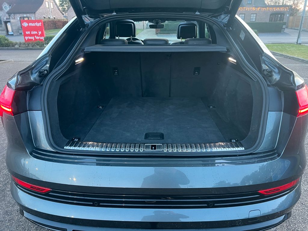 Audi e-tron 2022
