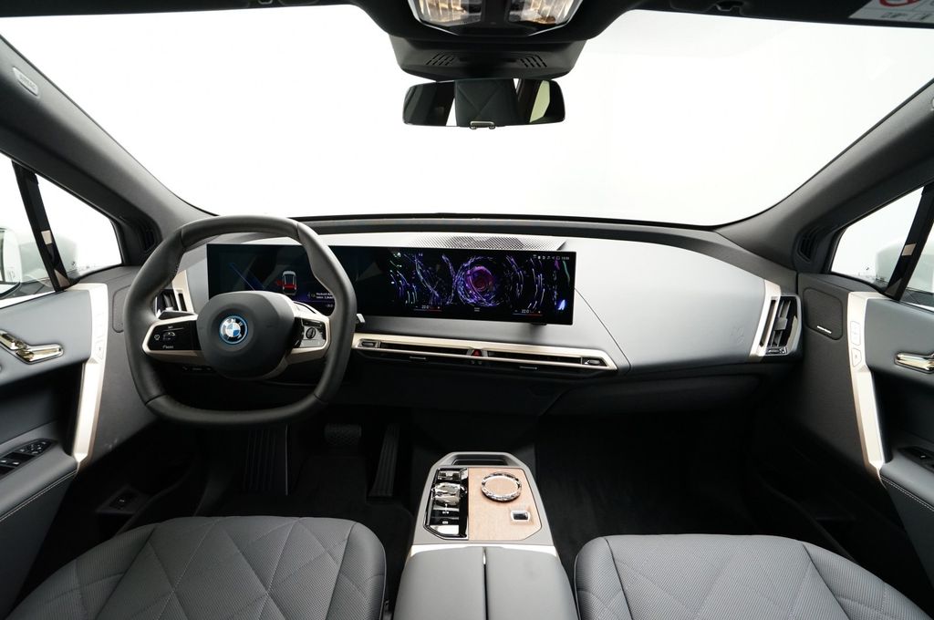 BMW iX 2023