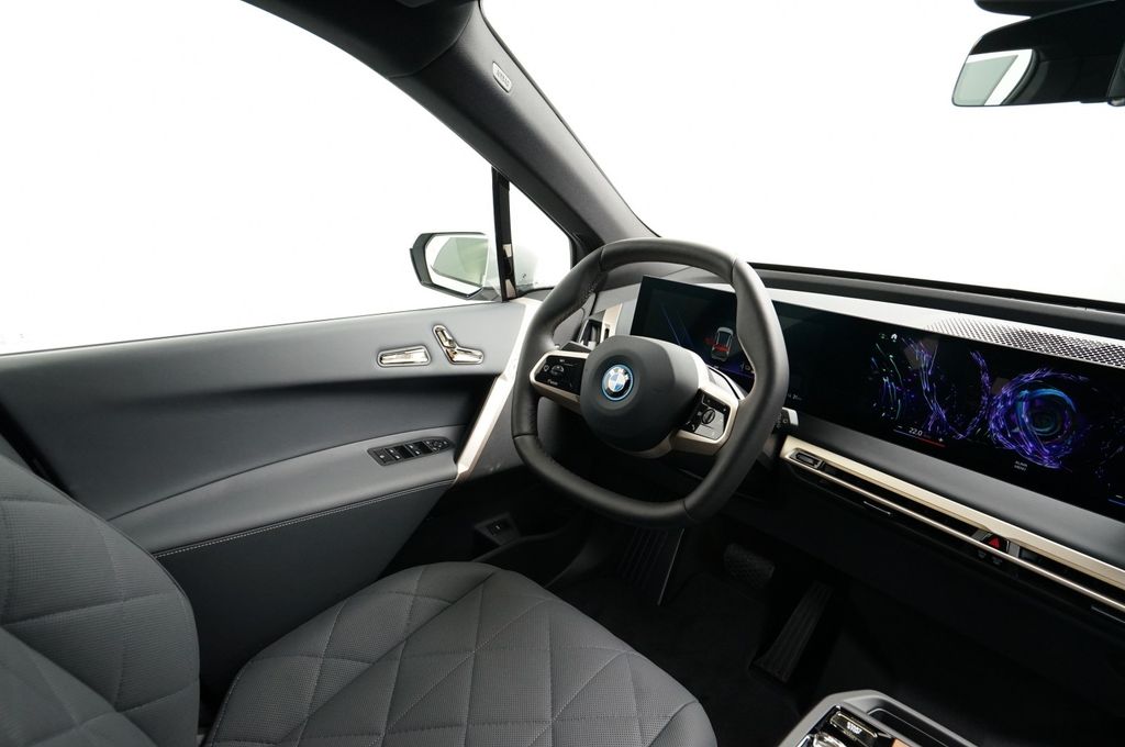 BMW iX 2023