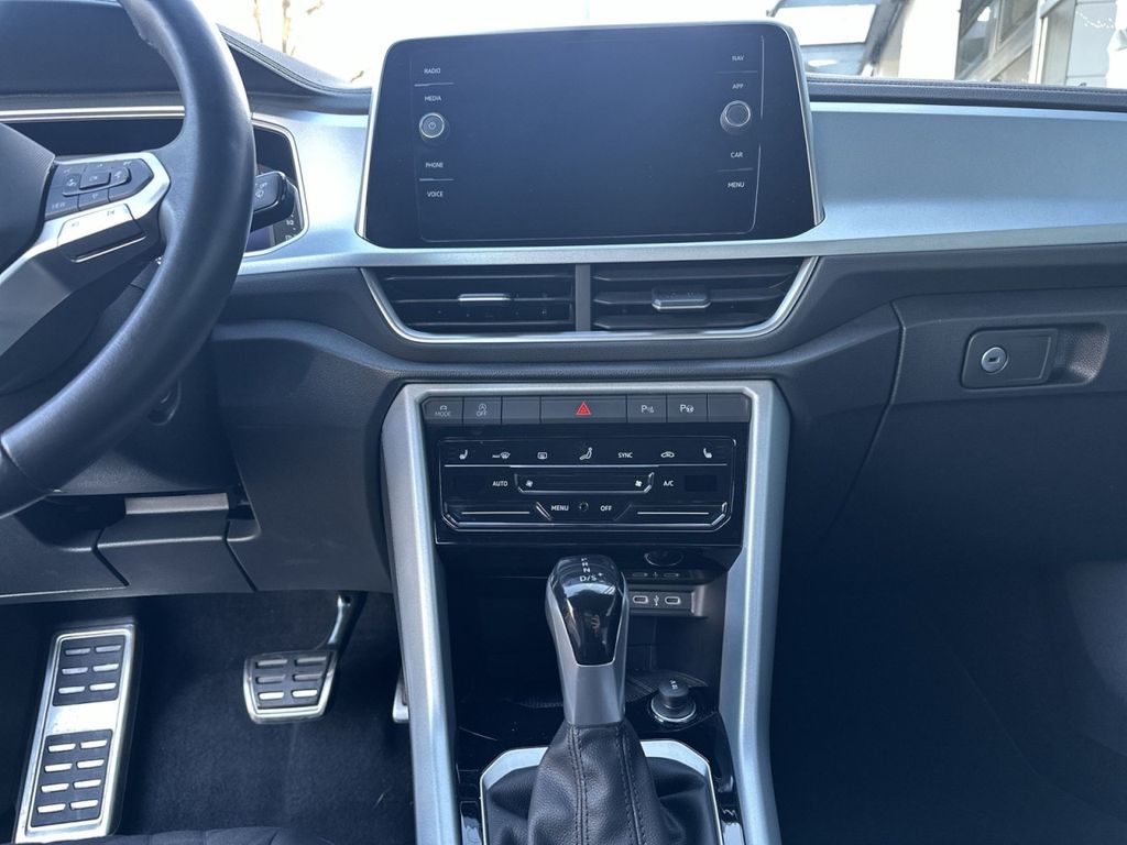 Volkswagen T-Roc 2025