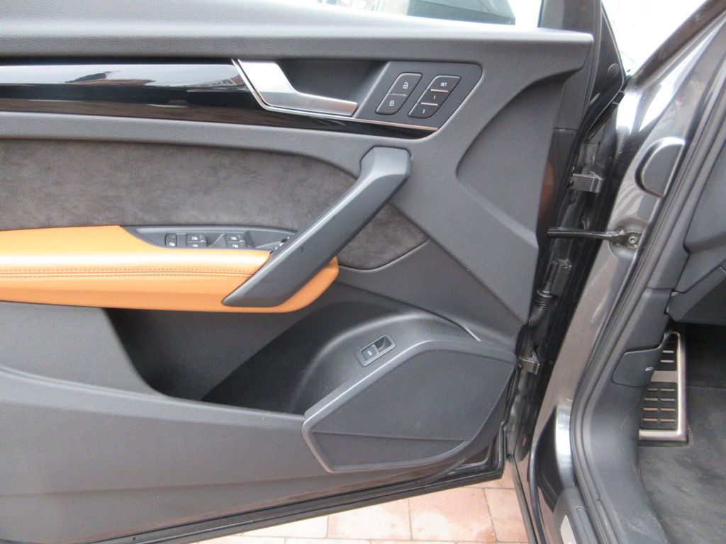 Audi SQ5 2021